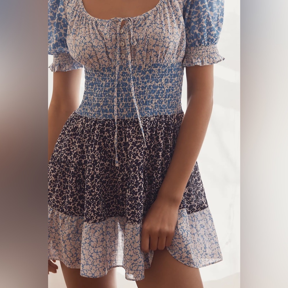 Anthropologie Blue Puff-Sleeve Tiered Mini Dress Size L (item #148) - Picture 6 of 7